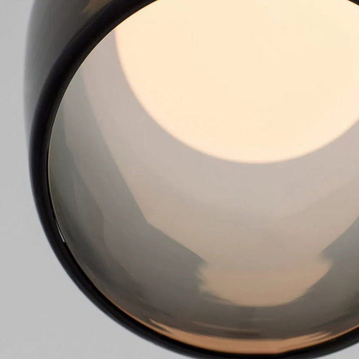 Lustre suspendu contemporain nordique en verre et fer avec une lumière pour chambre à coucher 