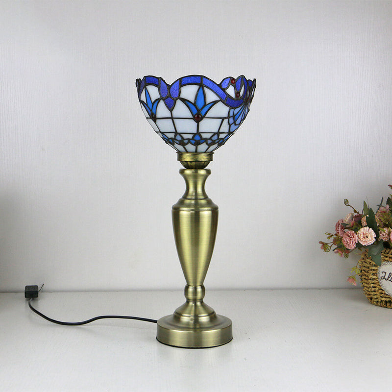 Traditional Tiffany Vintage Floral Bowl Design Stained Glass 1-Light Table Lamp For Bedroom