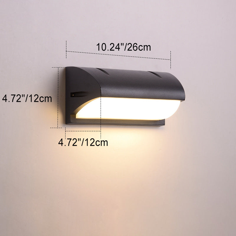 مصباح حائط LED بمستشعر مقاوم للماء بتصميم هندسي بسيط وحديث للاستخدام الخارجي 