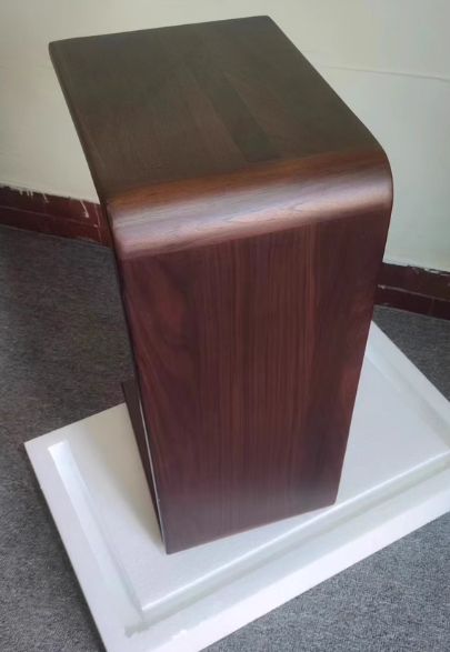 Mesa Auxiliar Cuadrada Rectangular Nórdica Contemporánea en Forma de C de Madera de Nogal para Sala de Estar 