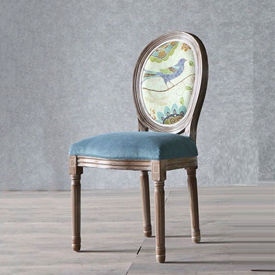 Chaise de salle à manger en tissu de velours avec cadre en bois incurvé européen traditionnel et vieilli, dossier rond pour salle à manger 