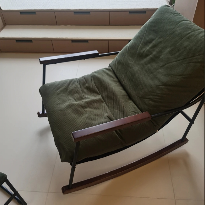 Contemporary Scandinavian Electroplated Silver Iron Corduroy PP Cotton Rubberwood Solid Wood Rocking Chair For Living Room