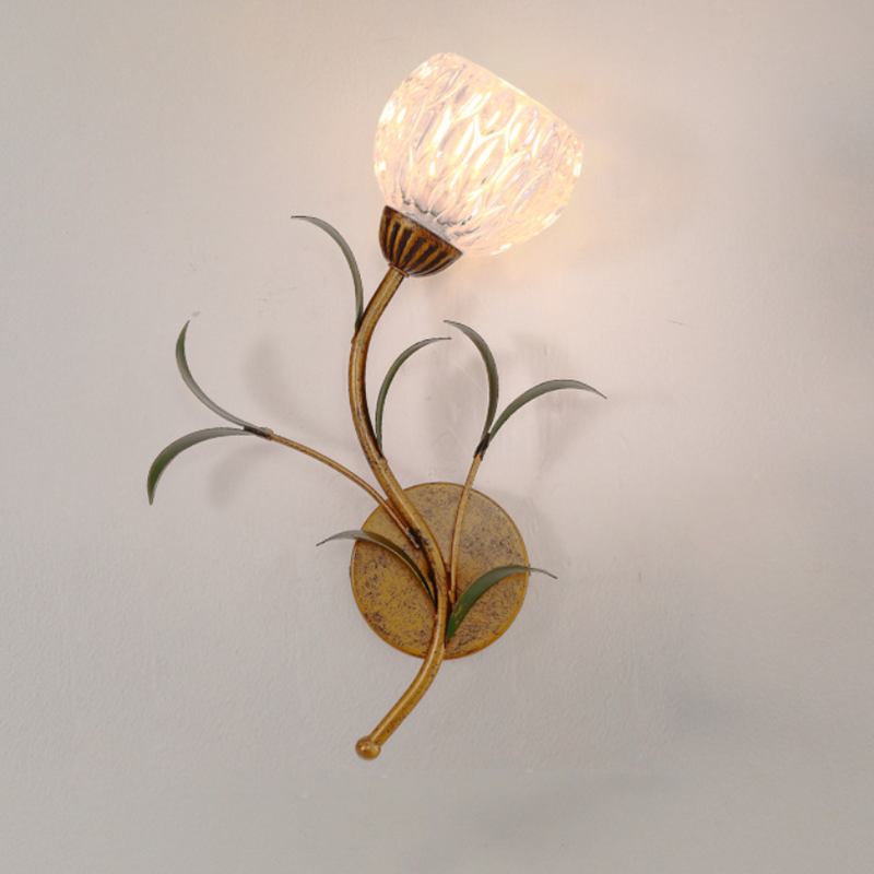 مصباح حائط بتصميم آرت ديكو الحديث بأوراق وزهور من الكريستال والزجاج والحديد 1/2 ضوء لغرفة النوم 