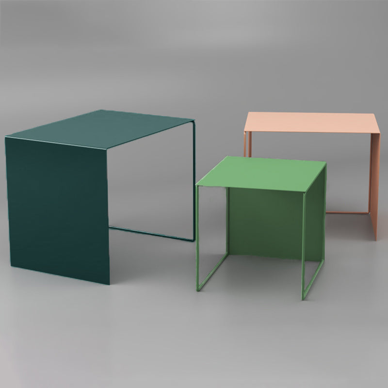 Moderner minimalistischer quadratischer Eisen-Beistelltisch zum Ineinanderstellen für das Wohnzimmer 