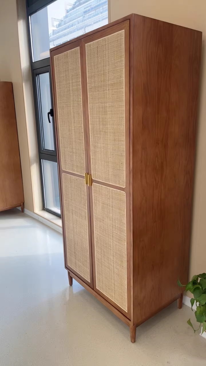 Armoire rectangulaire en rotin naturel tressé traditionnel japonais, bois de frêne et contreplaqué, avec rangement à 5 niveaux et barre de penderie pour chambre à coucher 