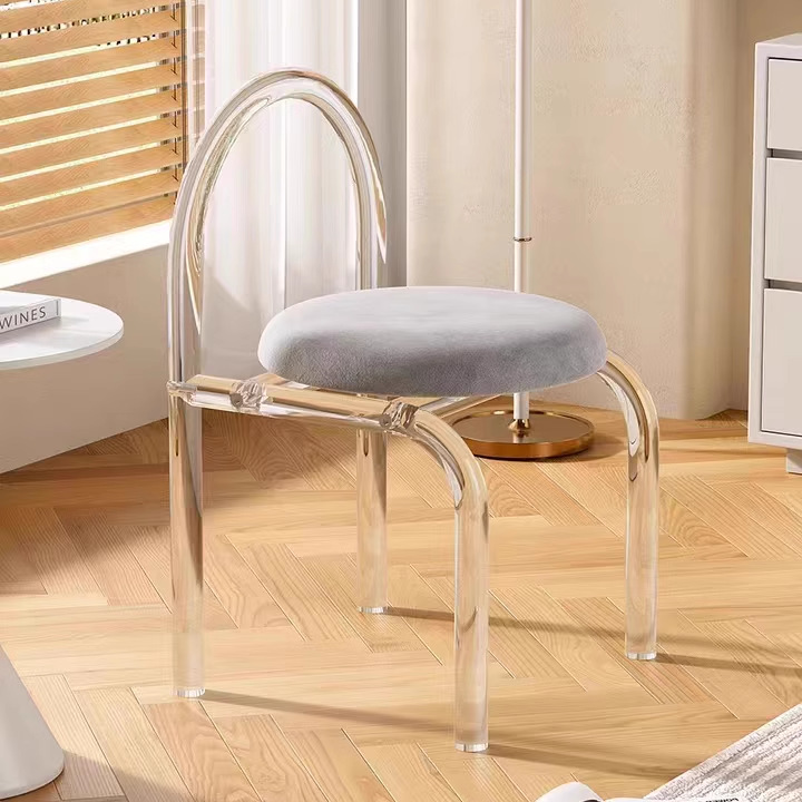 Moderner minimalistischer runder Schminkhocker aus Samt und Acryl mit Rückenlehne für das Schlafzimmer 