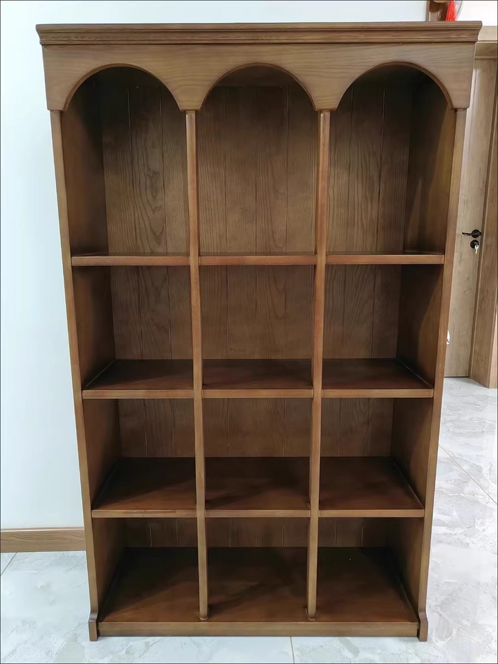 Traditionelles französisches gewölbtes rechteckiges Regal aus Massivholz mit 5 Ebenen für das Wohnzimmer 