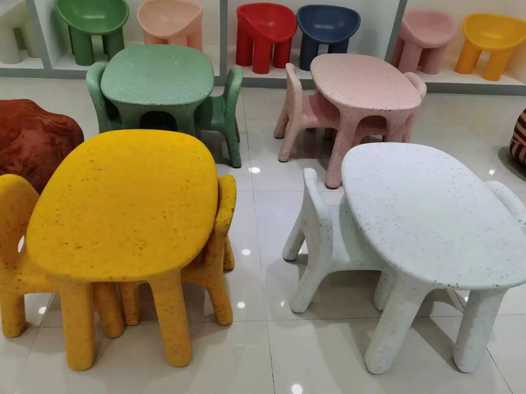 Contemporary Nordic PE Oval Kids Colorful Safe Desk &amp; Chair Set For Living Room &amp; Study