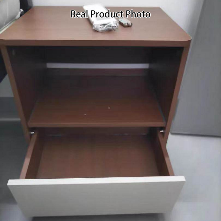 Moderner minimalistischer Nachttisch aus mitteldichter Faserplatte mit einer Schublade für das Schlafzimmer 