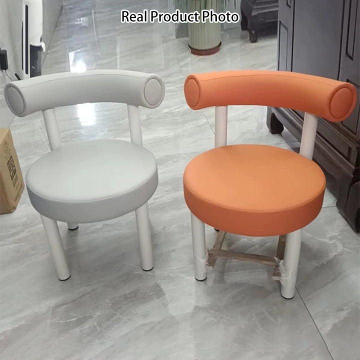 Tabouret de vanité rond nordique contemporain en cuir artificiel avec cadre en fer et dossier arqué pour chambre 