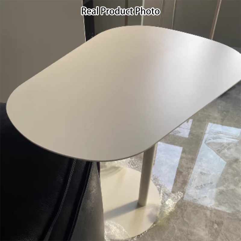 Moderner minimalistischer geometrischer runder Beistelltisch aus Eisen und Kohlenstoffstahl für das Wohnzimmer 