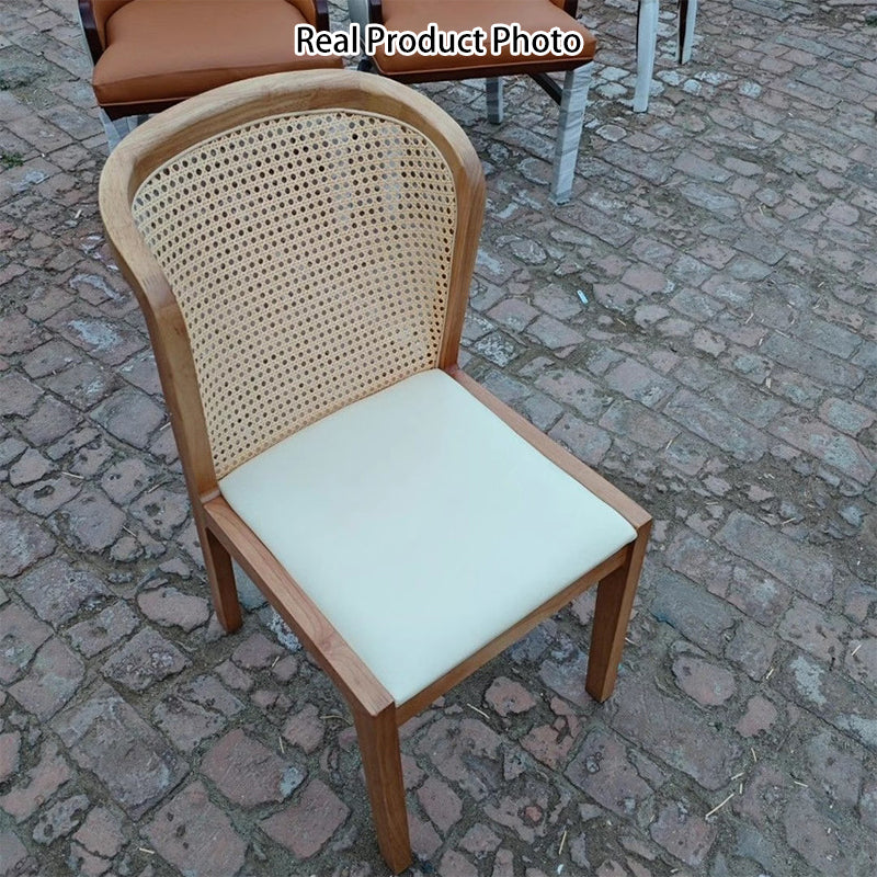 Silla de comedor contemporánea boho con respaldo curvo de ratán, madera de fresno y polipiel tipo napa, sin brazos, para comedor 