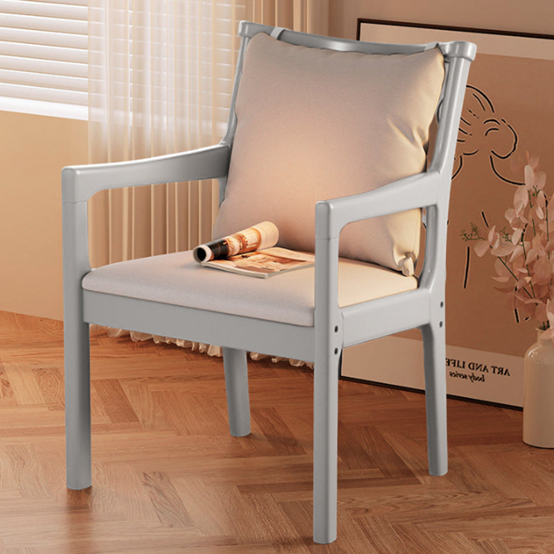 Moderner minimalistischer rechteckiger Esszimmerstuhl aus Kautschukholz mit Kunstfaserbezug und Schwammpolsterung, mit Rückenlehne und Armlehnen, für das Esszimmer 