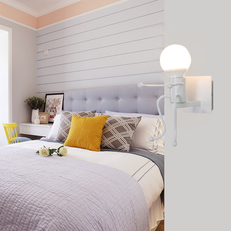 Aplique de pared contemporáneo de arte creativo Villain de hierro de 1 luz para dormitorio 