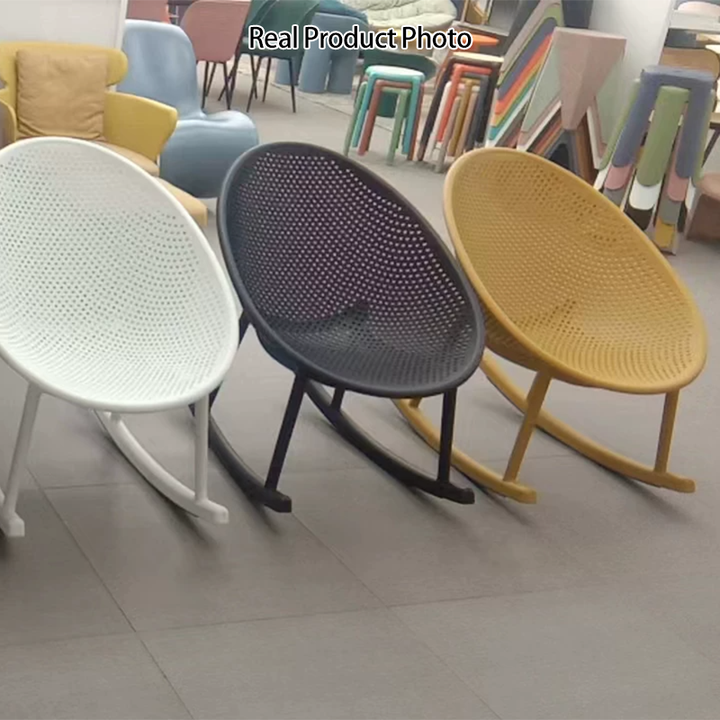 Chaise ovale créative contemporaine en plastique PP avec dossier et accoudoirs pour salon 