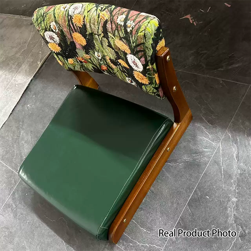 Traditioneller niedriger Hocker aus Kiefernholz mit rechteckiger Sitzfläche aus Vintage-Ölwachsleder, Rückenlehnen und Armlehnen für das Wohnzimmer 