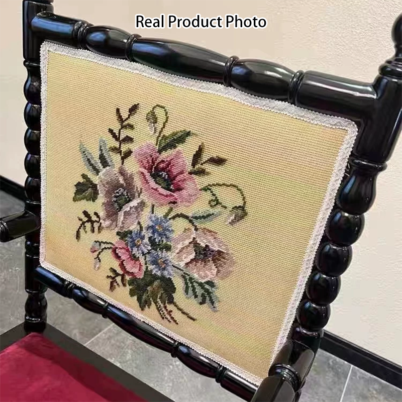Traditioneller quadratischer Esszimmerstuhl aus Kautschukholz und Rattan im Vintage-Stil mit Rückenlehne und Armlehnen für das Esszimmer 