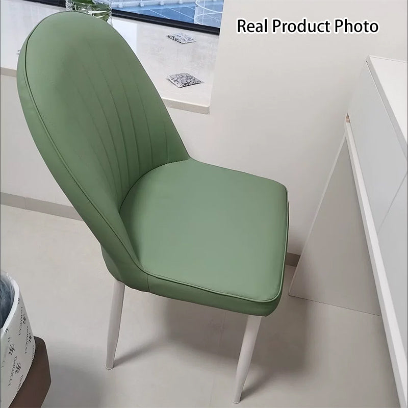 Chaise de salle à manger contemporaine nordique en acier au carbone ovale carrée avec dossier en similicuir 