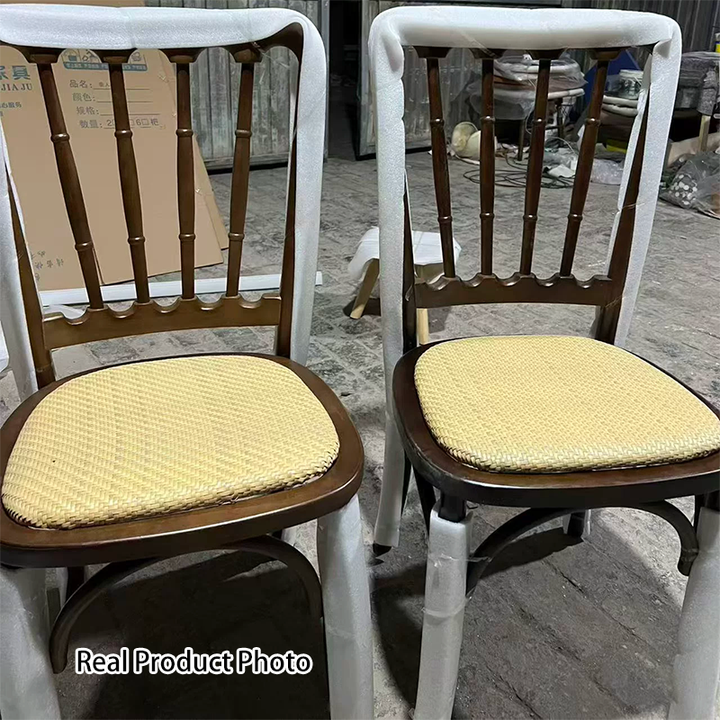 Chaise de salle à manger traditionnelle vintage en rotin rond avec dossier en bois massif 