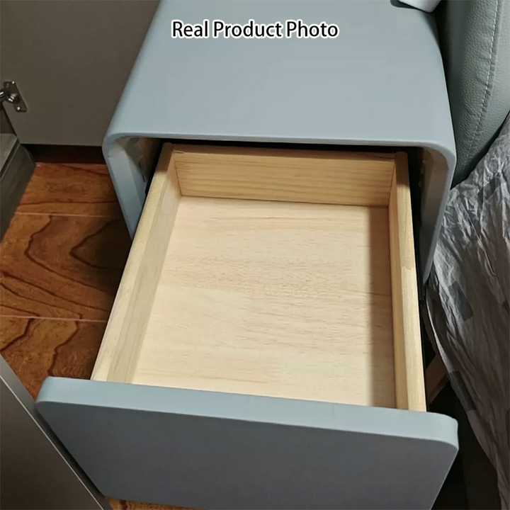 Moderner minimalistischer Nachttisch aus Massivholz und Mikrofaserleder in rechteckiger, schmaler Form mit 2 Schubladen für das Schlafzimmer 