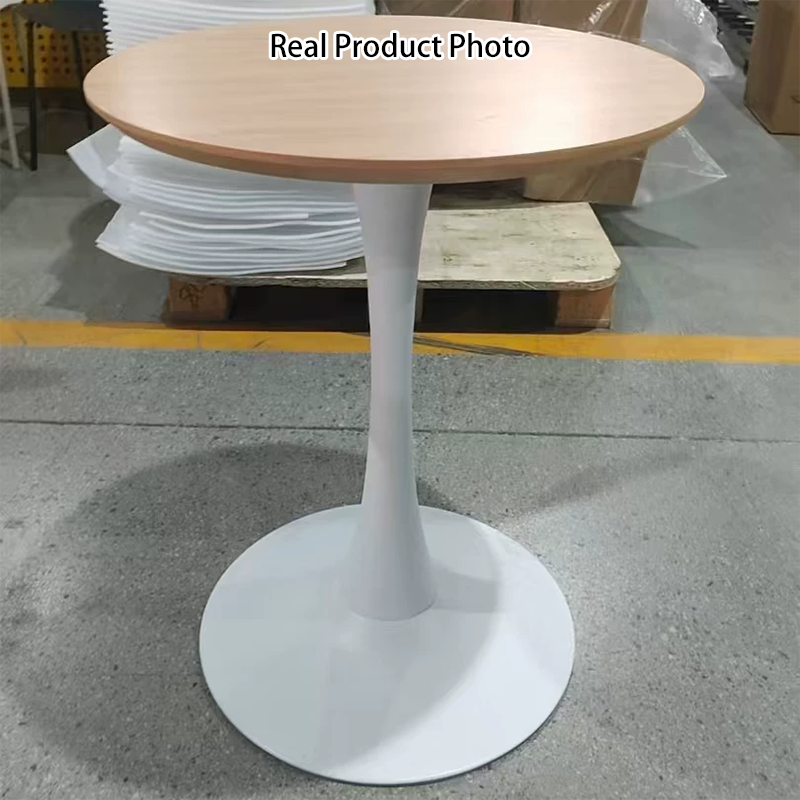 Table basse contemporaine en MDF nordique et fer avec pieds en trompette pour salon et salle à manger 