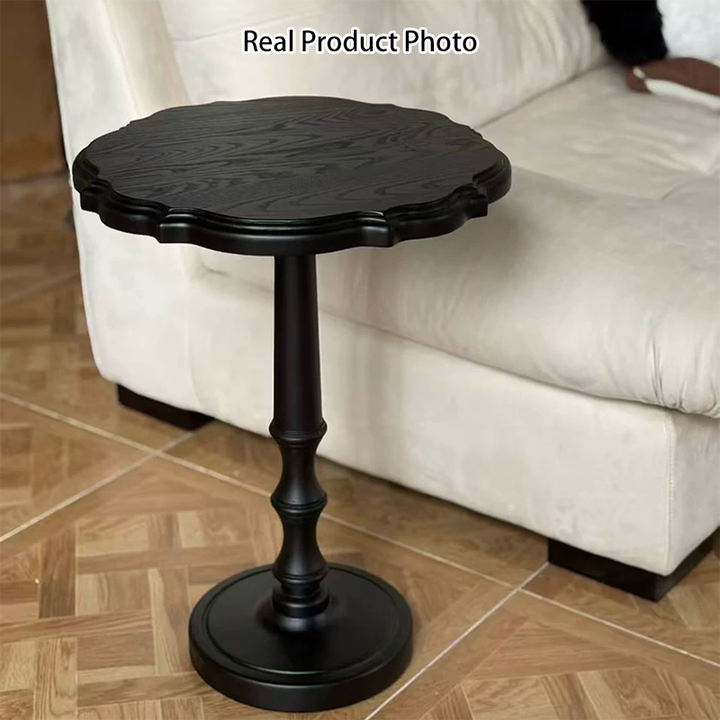 Table basse ronde sculptée en chêne massif traditionnel français avec 1 plateau pour salon 