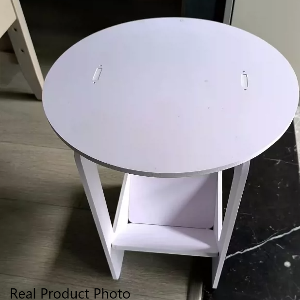 Traditioneller Vintage Couchtisch aus Holz mit runder quadratischer Form und 2 Ebenen für das Wohnzimmer 