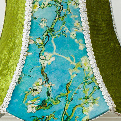 Lampe de table à 1 lumière traditionnelle en métal européen avec motif floral peint et franges pour chambre 