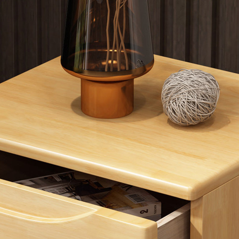 Mesita de noche tradicional japonesa rectangular cúbica de madera de caucho y metal con 2/3 cajones para el lado de la cama 