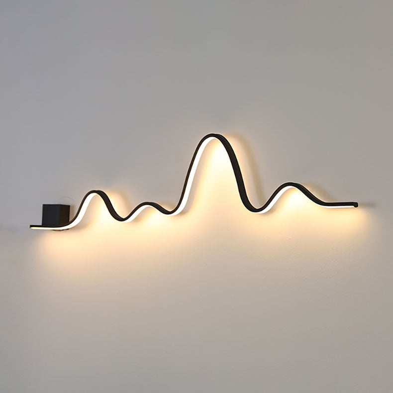 مصباح الجدار LED العصري البسيط المقاوم للماء بشريط جبلي من الحديد والألمنيوم والسيليكا للفناء الخارجي 