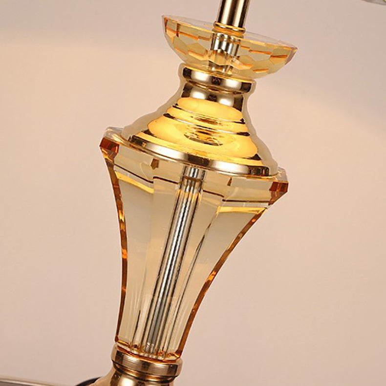 Traditionelle europäische Zylinder-Hardware-Kristallgewebe-1-Licht-Tischlampe für Schlafzimmer 