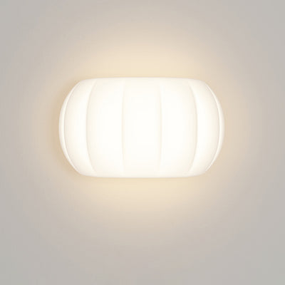 Applique murale LED elliptique en forme de citrouille en fer et acrylique de simplicité moderne pour chevet 