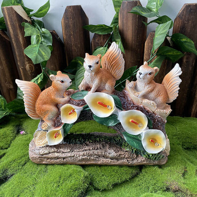 Outdoor Solar Resin Garden Decoration Three Squirrels LED Lawn Landscape Light