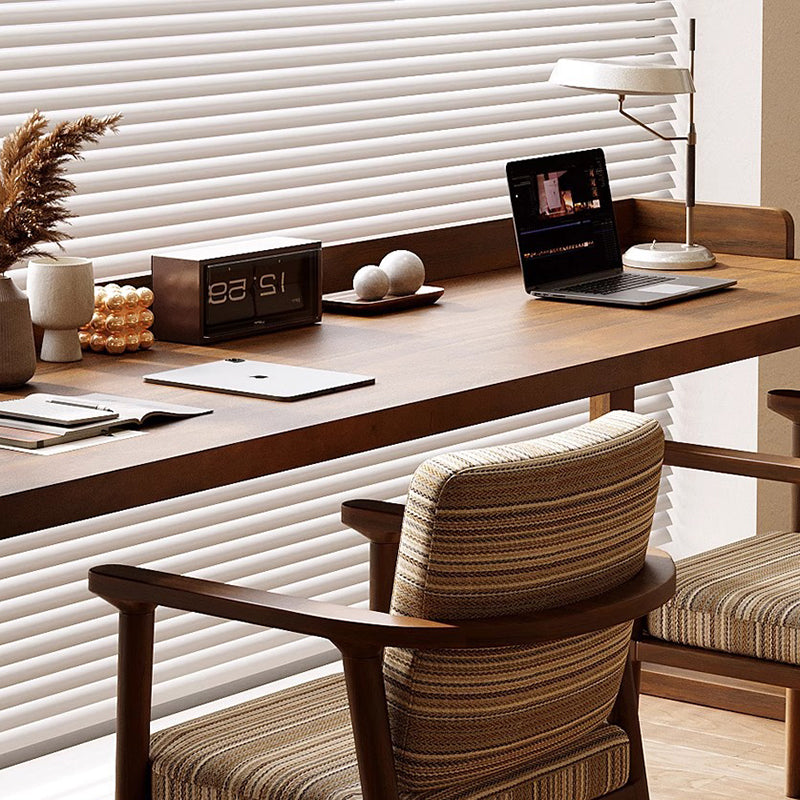 Traditionelle rustikale rechteckige Holzschreibtische mit zwei Beinen für das Home Office 