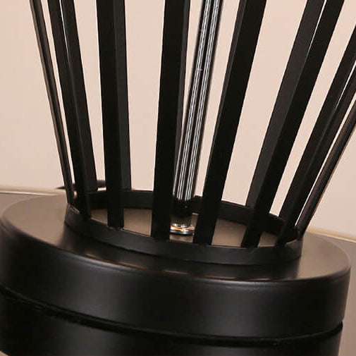 Lámpara de mesa de 1 luz con base hueca de hierro de hilo de seda hecho a mano clásico chino 