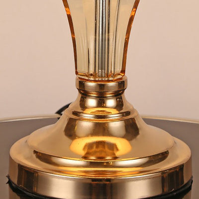 Traditionelle europäische Zylinder-Hardware-Kristallgewebe-1-Licht-Tischlampe für Schlafzimmer 