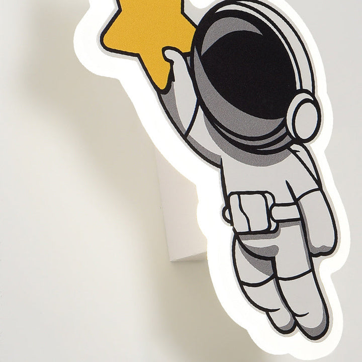 Applique murale LED en fer pour enfants avec astronaute de conte de fées en acrylique créatif contemporain pour chambre à coucher 