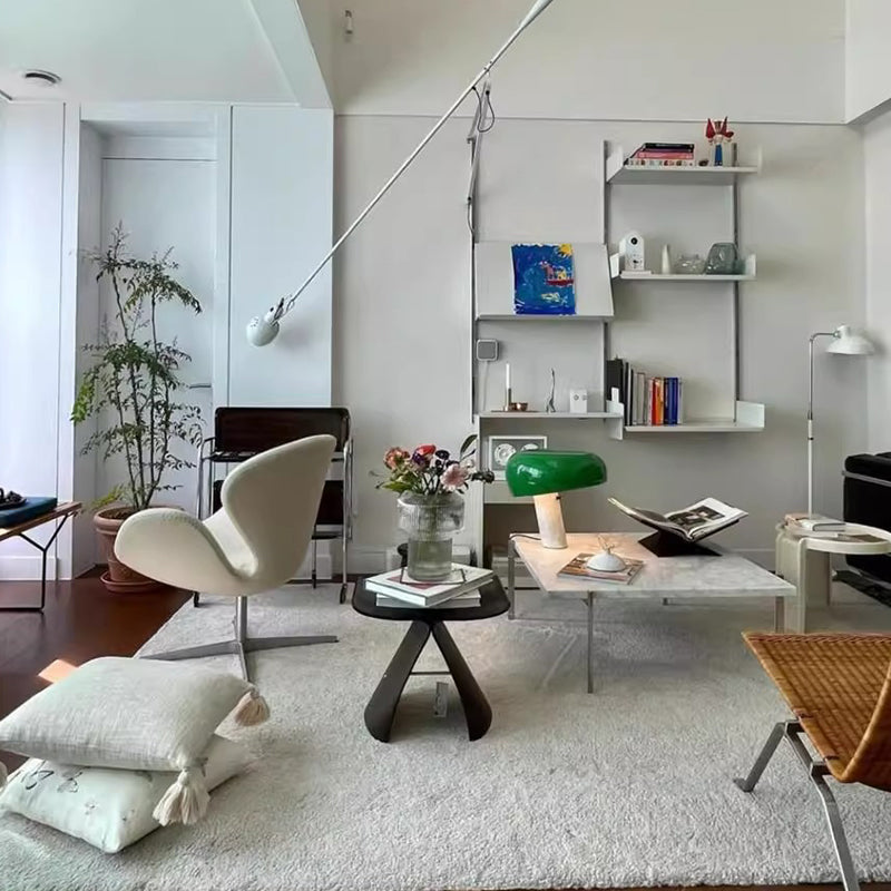 Moderner minimalistischer umwickelter gepolsterter Flanell-Lammfell-Beweglicher Schreibtischstuhl Rückenlehne Armlehne für das Home Office 