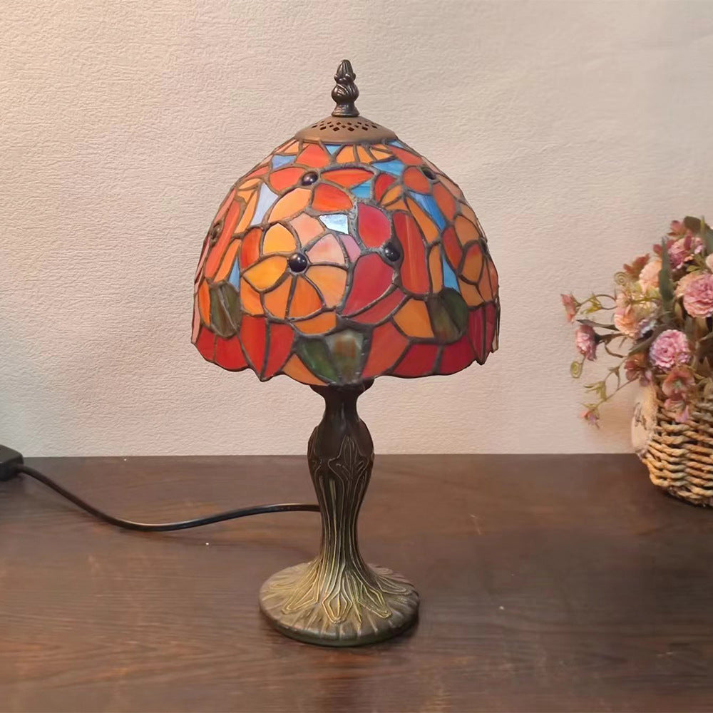 Lampe de table à 1 lumière en verre teinté en zinc à motif de fleurs traditionnelles Tiffany Dome pour chambre 