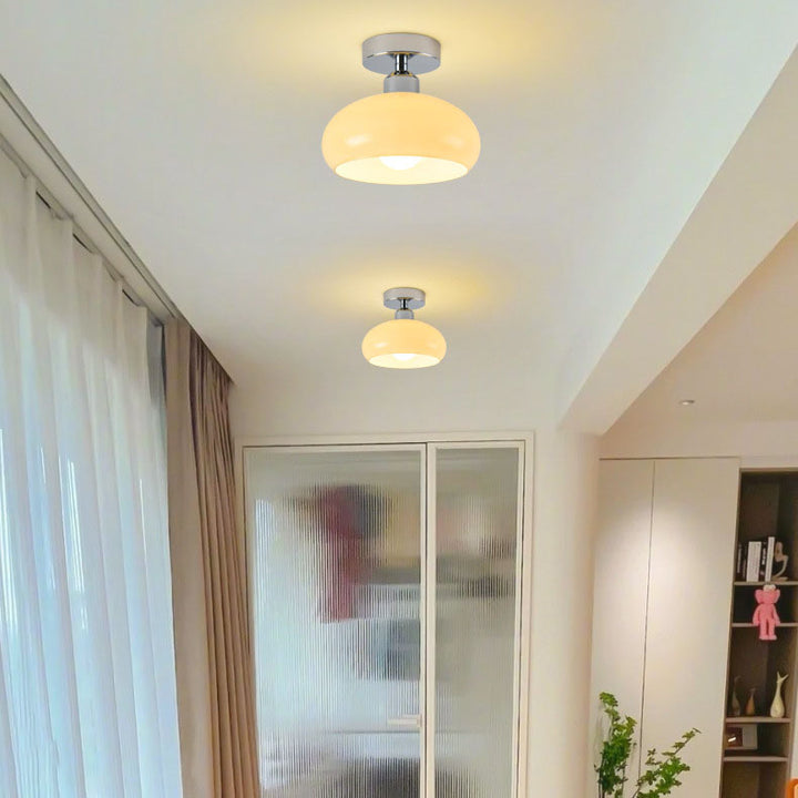 Moderne Einfachheit Runde Hardware Glas 1-Licht Semi-Flush Mount Deckenleuchte für das Schlafzimmer 