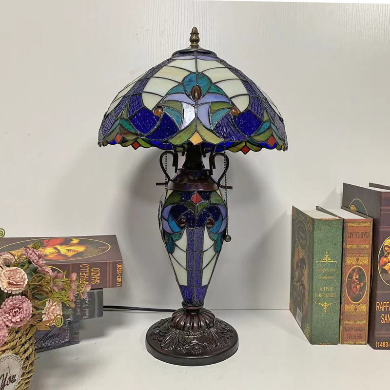 Tiffany Exquisite European Style Stained Glass 3-Light Table Lamp