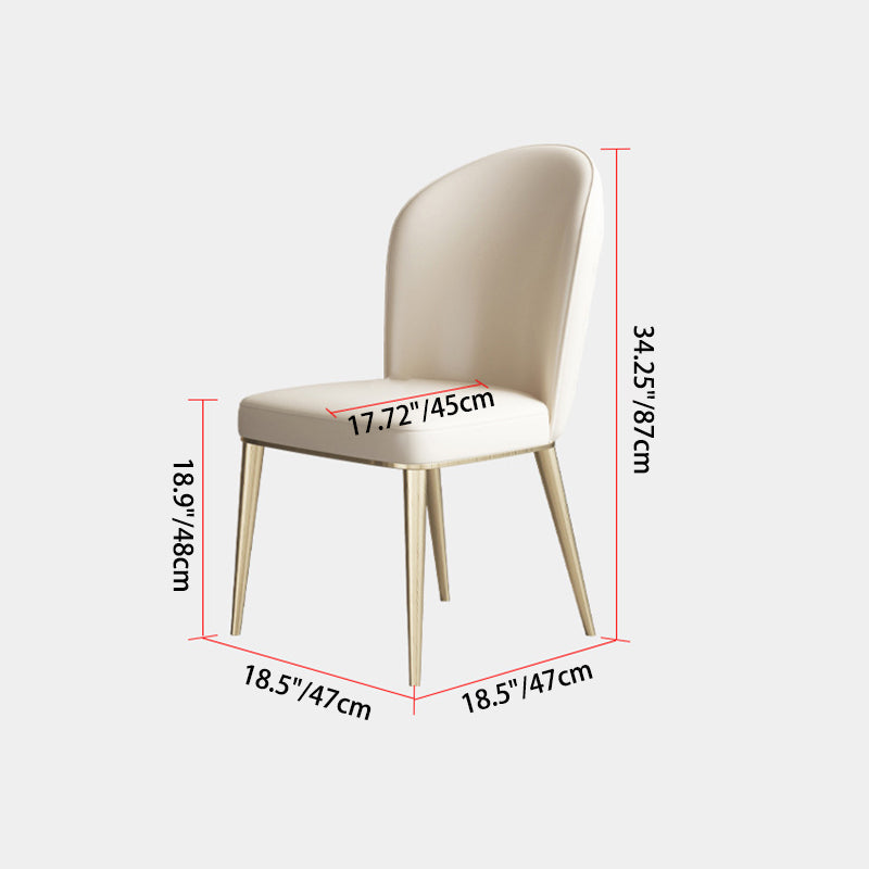 Chaise de salle à manger contemporaine nordique en cuir incurvé avec dossier rembourré et pieds effilés en métal 