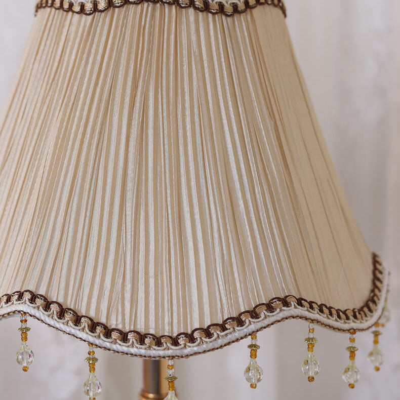 Traditional Vintage Fabric Floral Glass Hardware Plating 1-Light Table Lamp for Bedroom