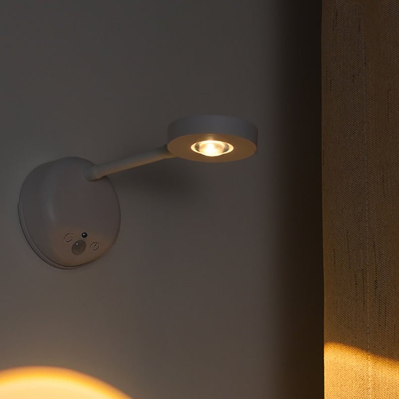 Lampe murale à détection de mouvement LED rechargeable en ABS rond étanche à la simplicité moderne pour patio extérieur 