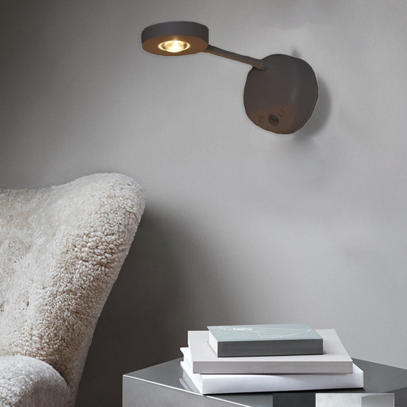 Lampe murale à détection de mouvement LED rechargeable en ABS rond étanche à la simplicité moderne pour patio extérieur 