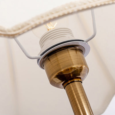 Moderne Luxus Runde Trapez Eisen Kristall Stoff 1-Licht Tisch Lampe Für Schlafzimmer 