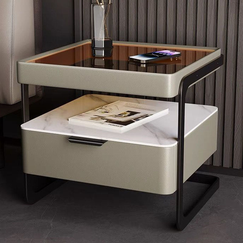 Table de nuit contemporaine nordique rectangulaire en verre renforcé, cuir, dalle de fer et bois avec 1 tiroir pour chambre 