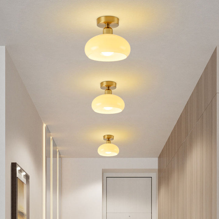 Moderne Einfachheit Runde Hardware Glas 1-Licht Semi-Flush Mount Deckenleuchte für das Schlafzimmer 
