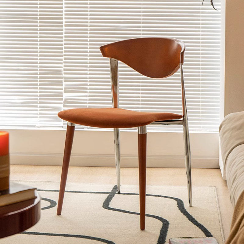 Chaise de salle à manger contemporaine rétro en bois de hêtre, fer, velours, éponge carrée avec dossier incurvé pour salle à manger 
