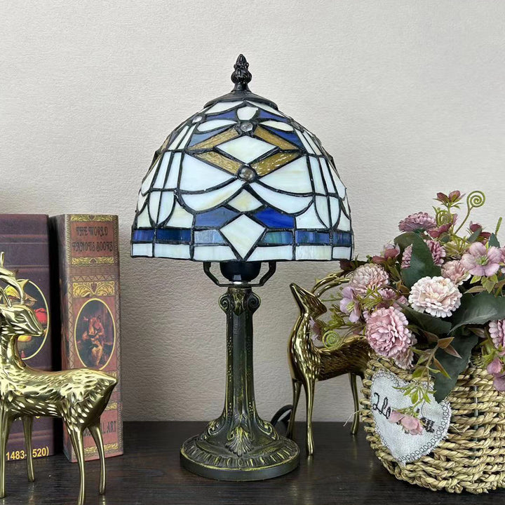 Traditional Tiffany Alloy Glass Dome Flower 1-Light Table Lamp For Bedside